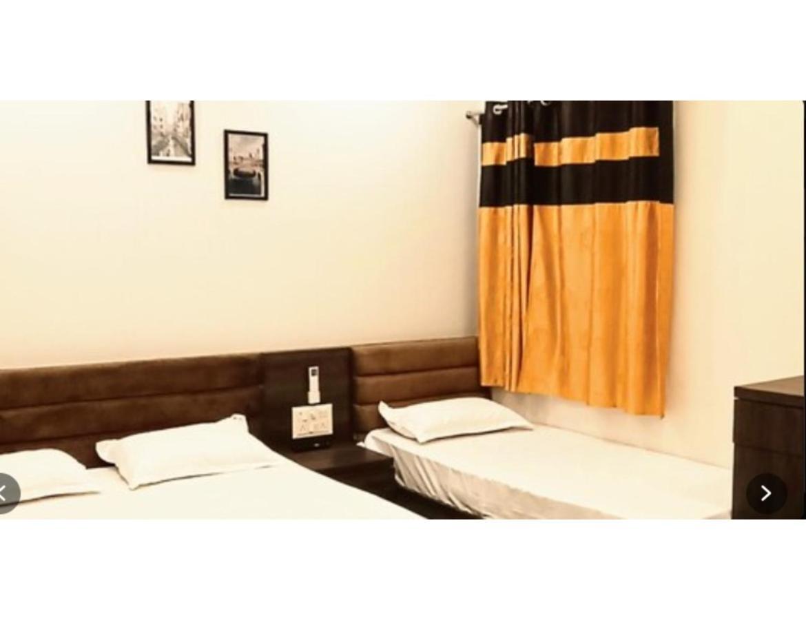 Hotel Shri Nivasa Inn, Kothi Godarpura 外观 照片